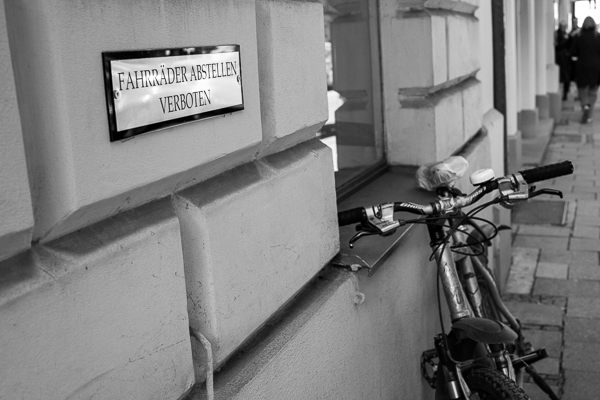 Parking Forbidden